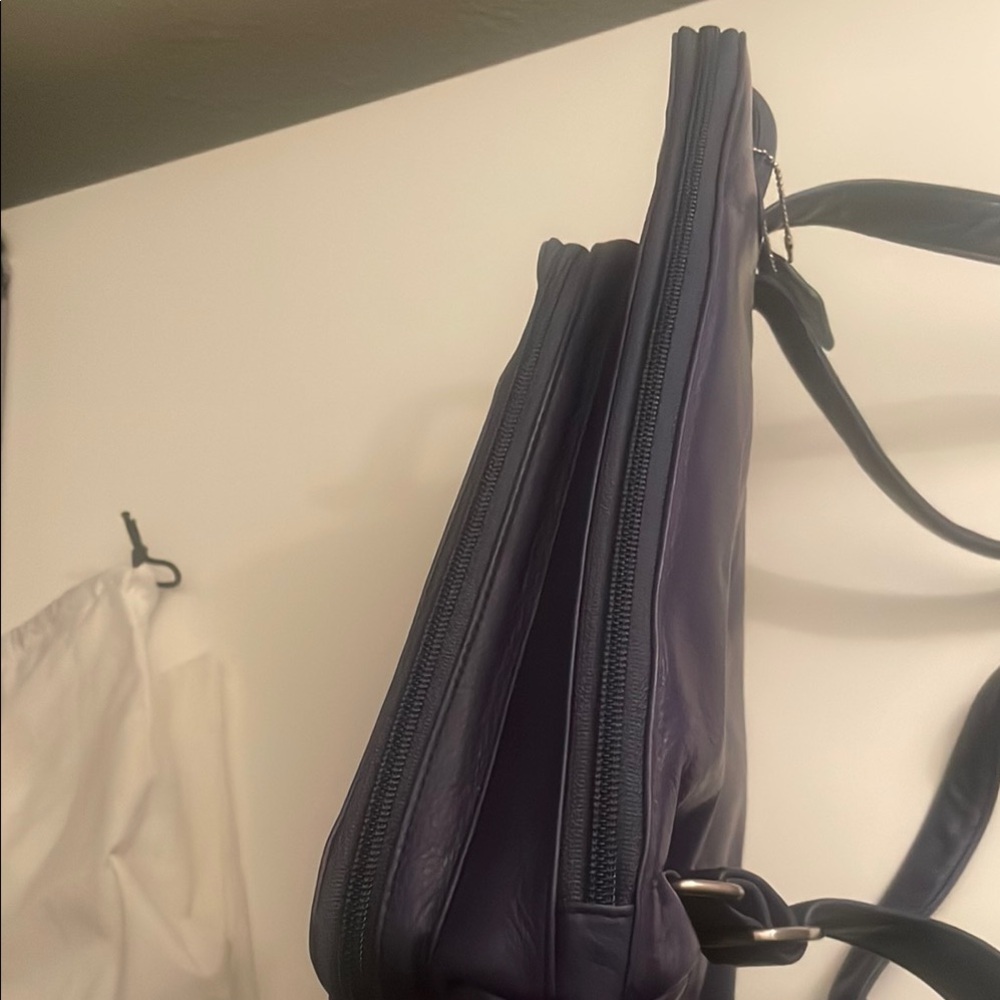 Osgoode Marley RFID Organizer Backpack - Picture 11 of 16